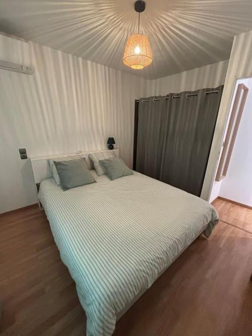 Appartement En Petite Camargue Saint-Laurent-d'Aigouze Exterior photo